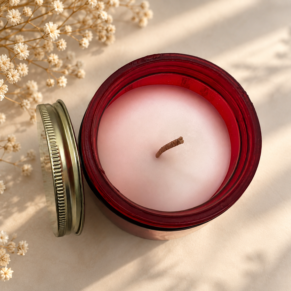Noiré Mahogany Scented Glass Jar Candle